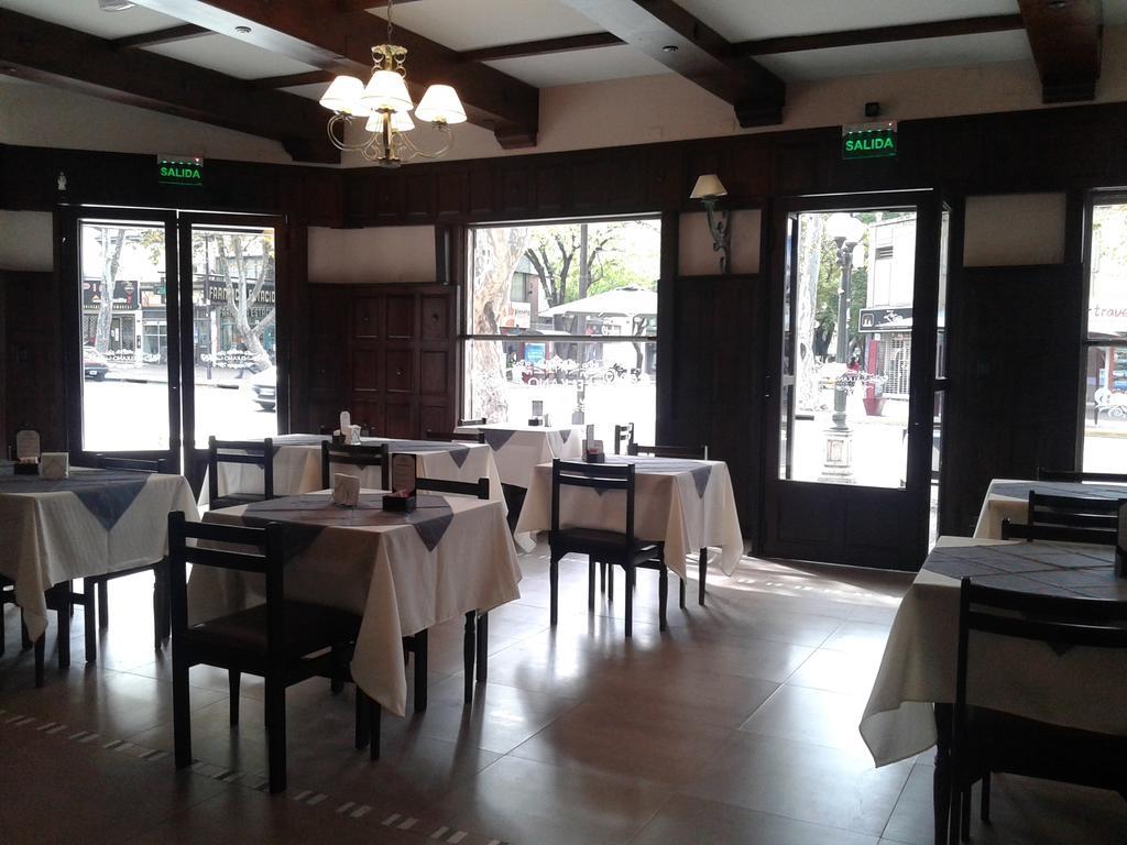 Hotel Rincon Vasco Мендоса Екстер'єр фото