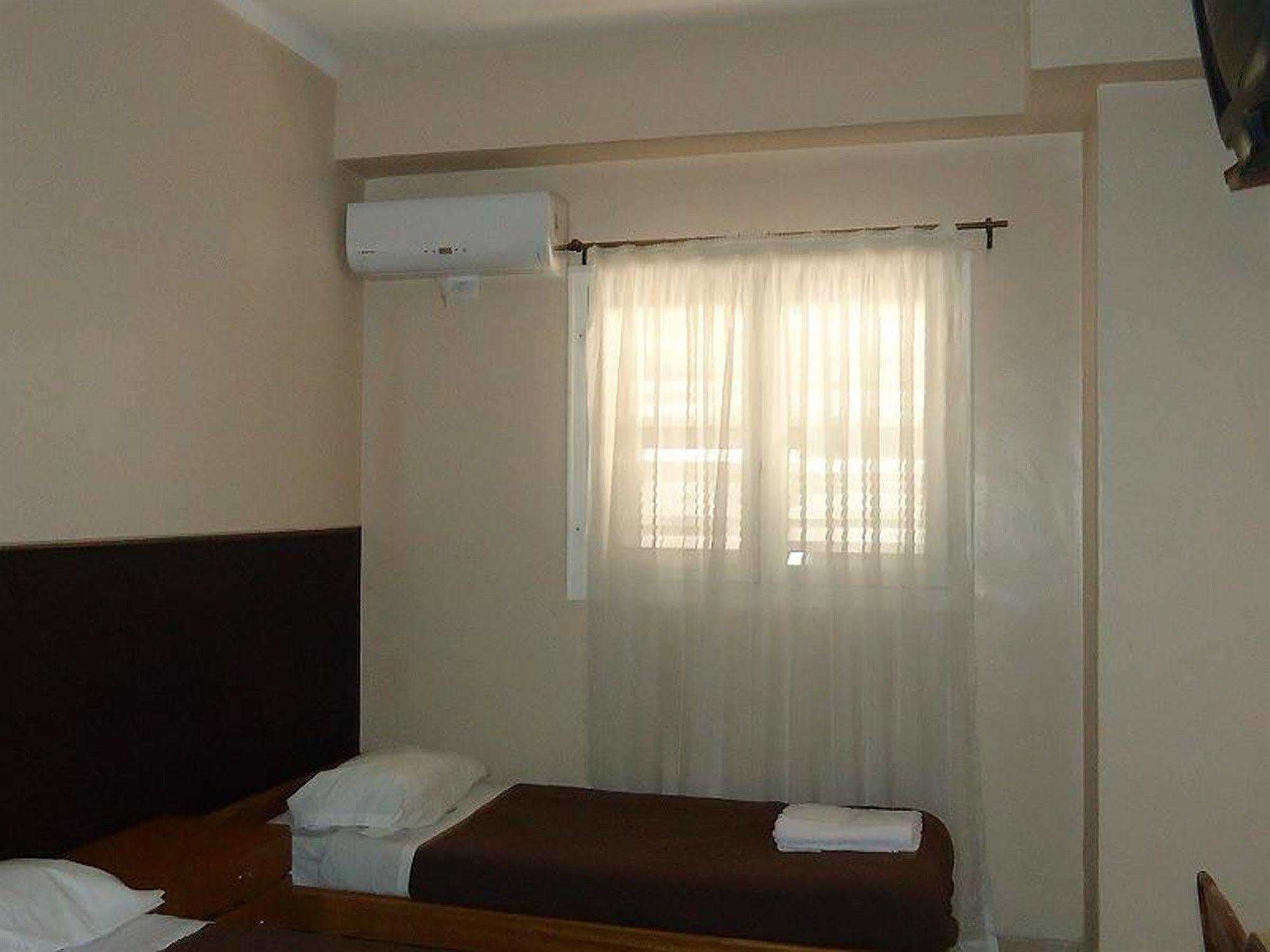 Hotel Rincon Vasco Мендоса Екстер'єр фото